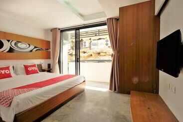هتل Ma U Sabai By Oyo Rooms