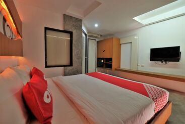هتل Ma U Sabai By Oyo Rooms
