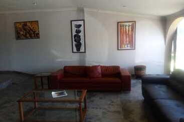 هتل Pakali Lodges