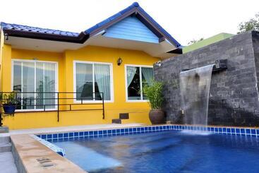 هتل Serene Villa