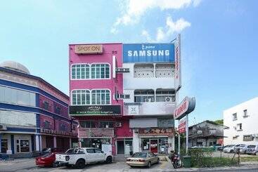 هتل Spot On 89796 D Noor Budget Inn