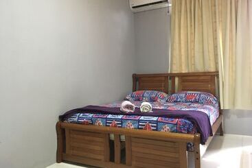 هتل Spot On 89796 D Noor Budget Inn