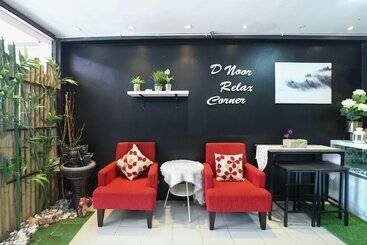 هتل Spot On 89796 D Noor Budget Inn