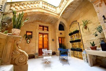 The Lodge - Cospicua