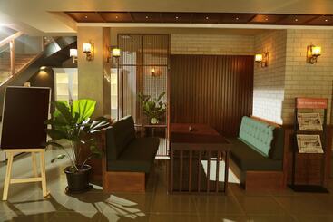 هتل Yash International Calicut