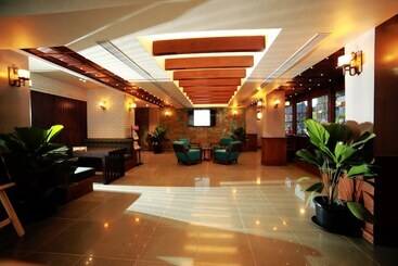 هتل Yash International Calicut