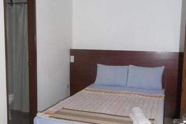 هتل Ziur Inn