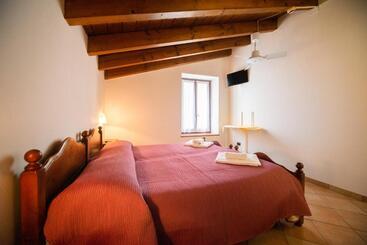 هتل Albergo Al Platano