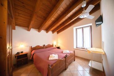 هتل Albergo Al Platano