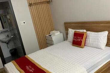 Candy Hotel Hạ Long