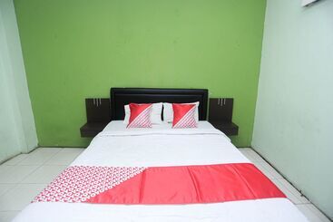هتل Royal Borneo Guesthouse By Oyo Rooms