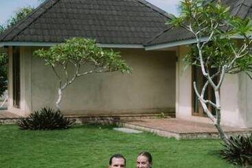 هتل The Kelong Trikora Resort