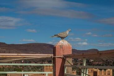 هتل Todra Centre De Tinghir