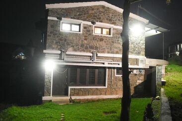 هتل Ulo Maha Villa And Cottage