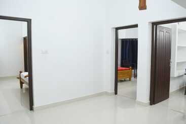 هتل Ulo Maha Villa And Cottage