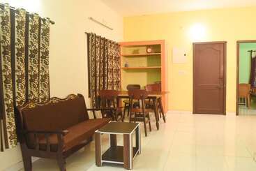 هتل Ulo Maha Villa And Cottage