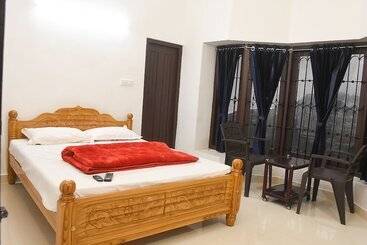هتل Ulo Maha Villa And Cottage