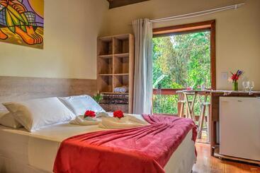 I9 Embaú Flats & Suites