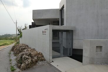Leceb Sesoko Villa