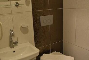 Bone Best Otel