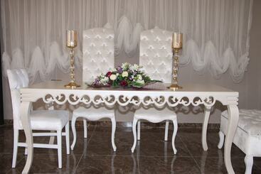 Ereza Otel