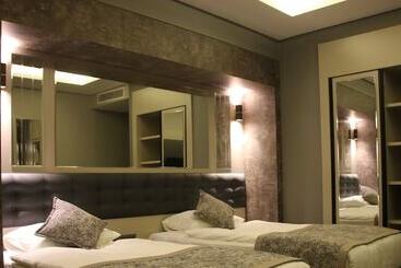 Ereza Otel