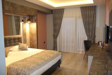 Ereza Otel