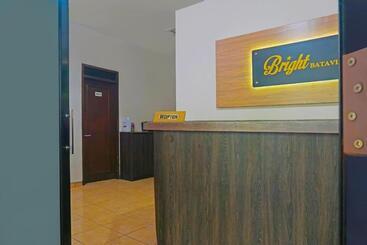 هتل Bright Batavia