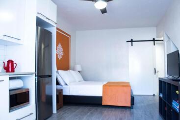 هتل Cavendish Heights Suites