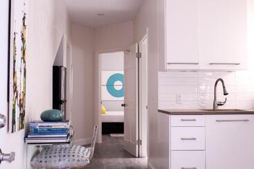 هتل Cavendish Heights Suites