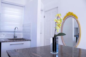 هتل Cavendish Heights Suites