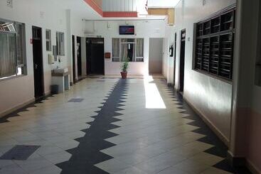هتل Isiolo Transit