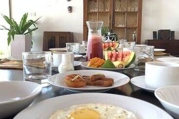 هتل Thambilli Beach Front Villa