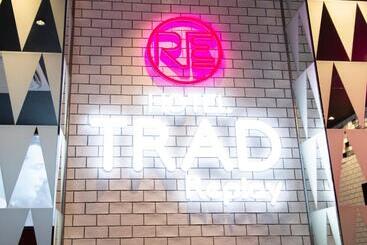 هتل Trad Replay