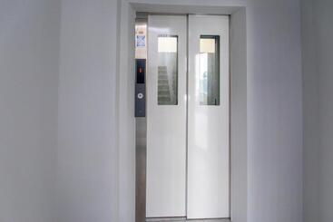 هاستل Good Life Apartment