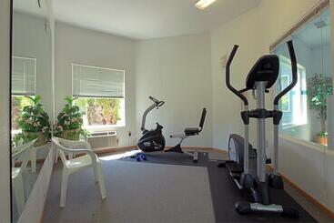 هتل Americas Best Value Inn & Suites Forest Grove/hillsboro