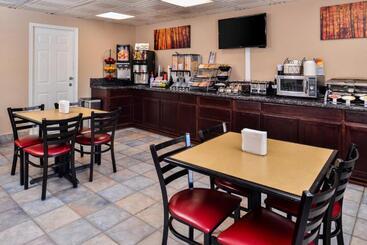 هتل Best Western Executive Inn