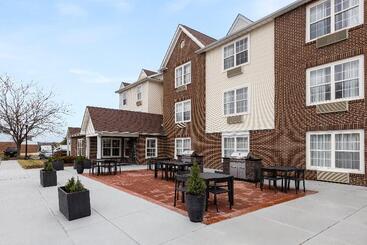 هتل Candlewood Suites St Louis St Charles By Ihg
