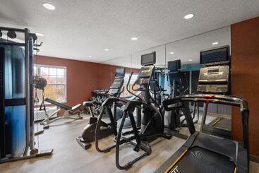 هتل Candlewood Suites St Louis St Charles By Ihg