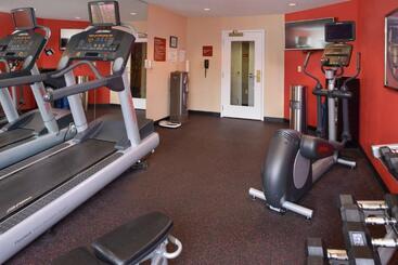هتل Candlewood Suites St Louis St Charles By Ihg