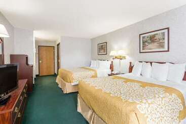 هتل Days Inn By Wyndham Battlefield Rd/hwy 65