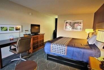 هتل Economy 7 Inn Newport News