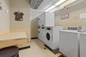 هتل Extended Stay America Suites  Richmond  Glen Allen  Short Pump