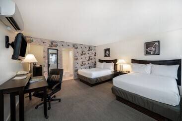 هتل The Grove West Seattle Inn