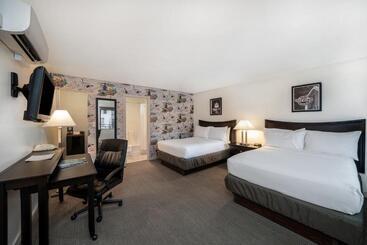 هتل The Grove West Seattle Inn