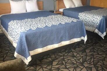 هتل Tomahawk Motor Lodge