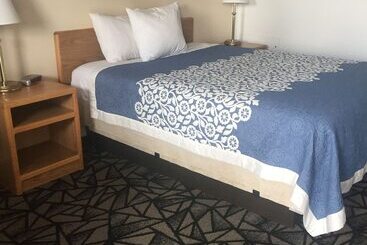 هتل Tomahawk Motor Lodge