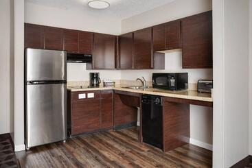 هتل Towneplace Suites Tempe At Arizona Mills Mall