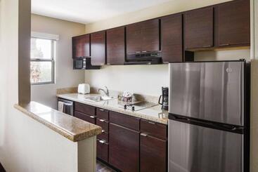 هتل Towneplace Suites Tempe At Arizona Mills Mall