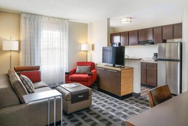 هتل Towneplace Suites Tempe At Arizona Mills Mall
